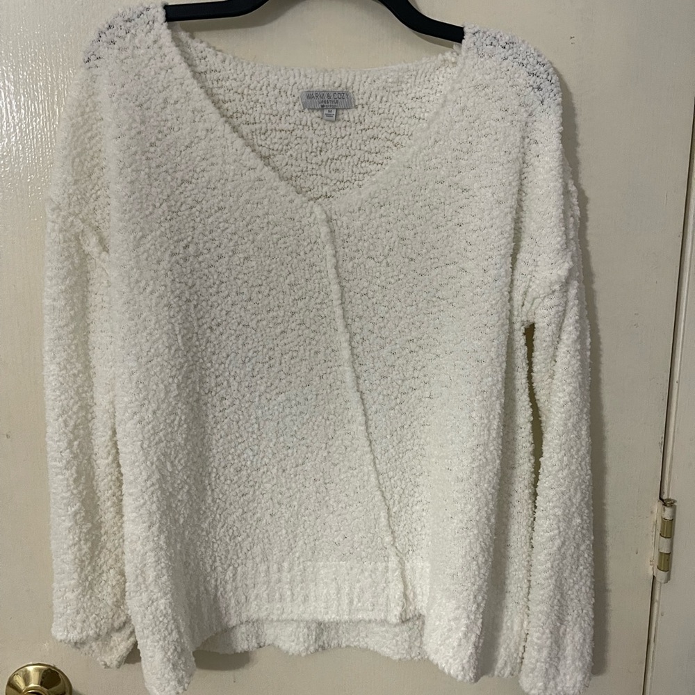 Warm and Cozy white shirt size M in womens.